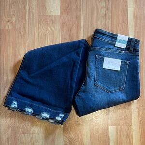 KanCan Kurvy Mid-Rise Blue Jeans
